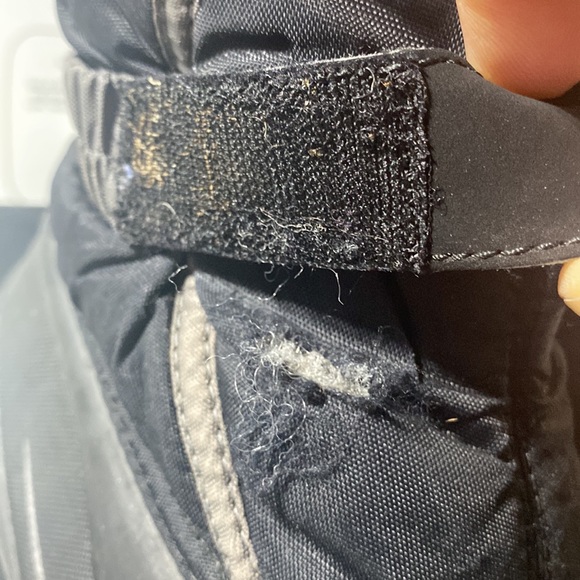 Sorel Children’s Flurry winter boots - Picture 3 of 6